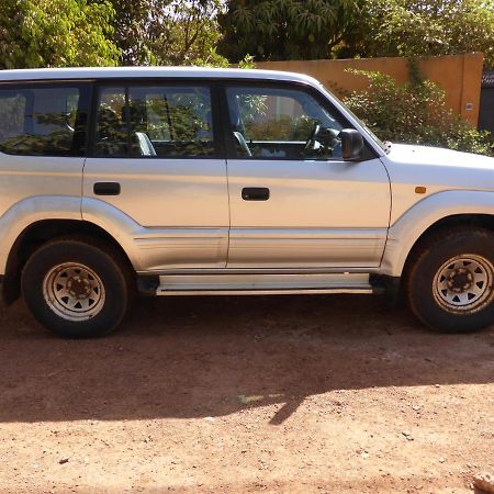 Bien Etre Villa Ouagadougou Buitenkant foto